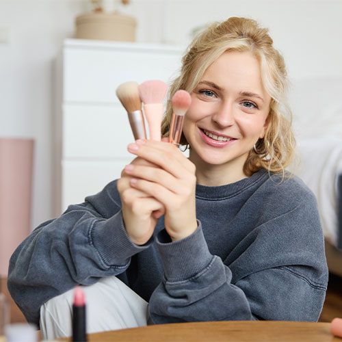  خرید لوازم آرایشی نوجوانان