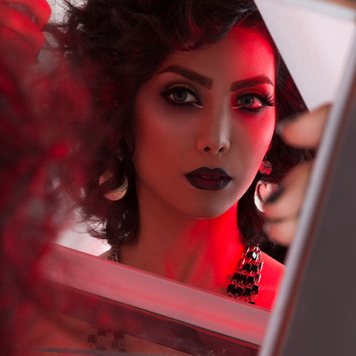 اهمیت انتخاب لوازم آرایشی برای آرایش شب